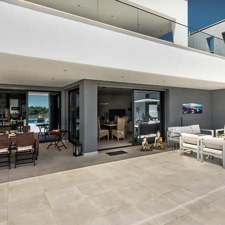 Sunset Villa