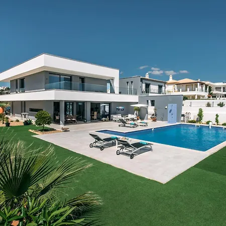 Sunset Villa *